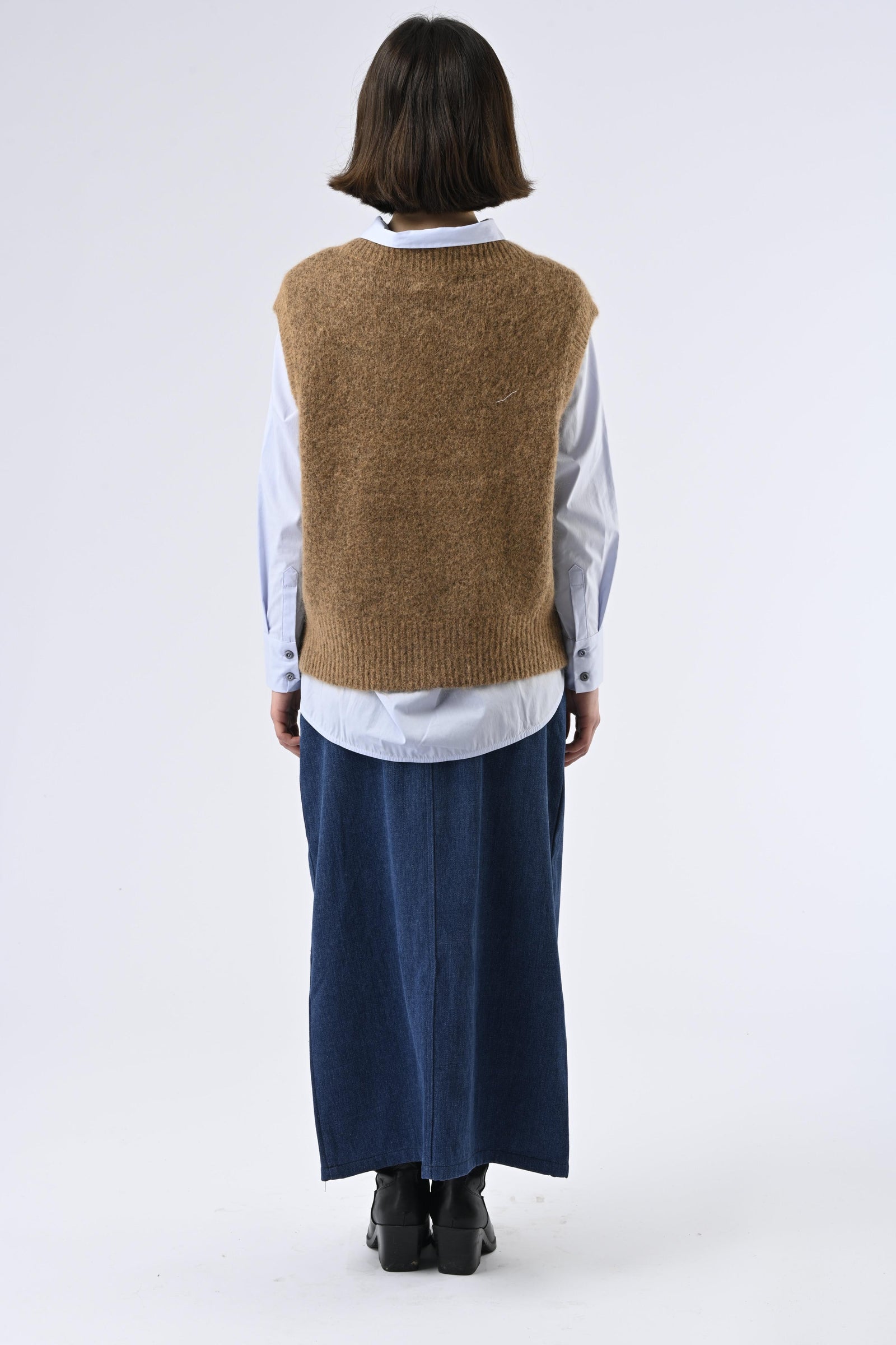 Chaleco Mirta Avellana