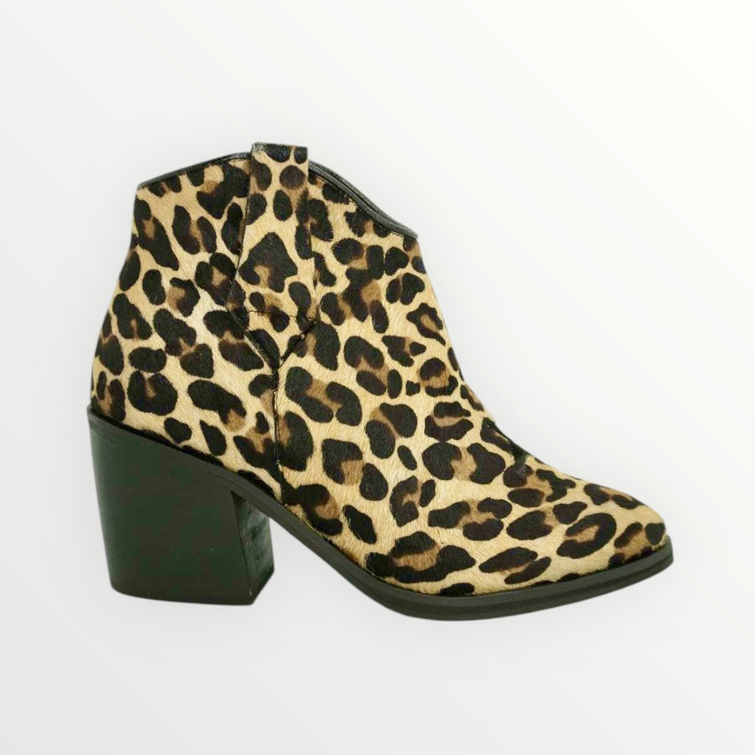 Camelia Animal Print