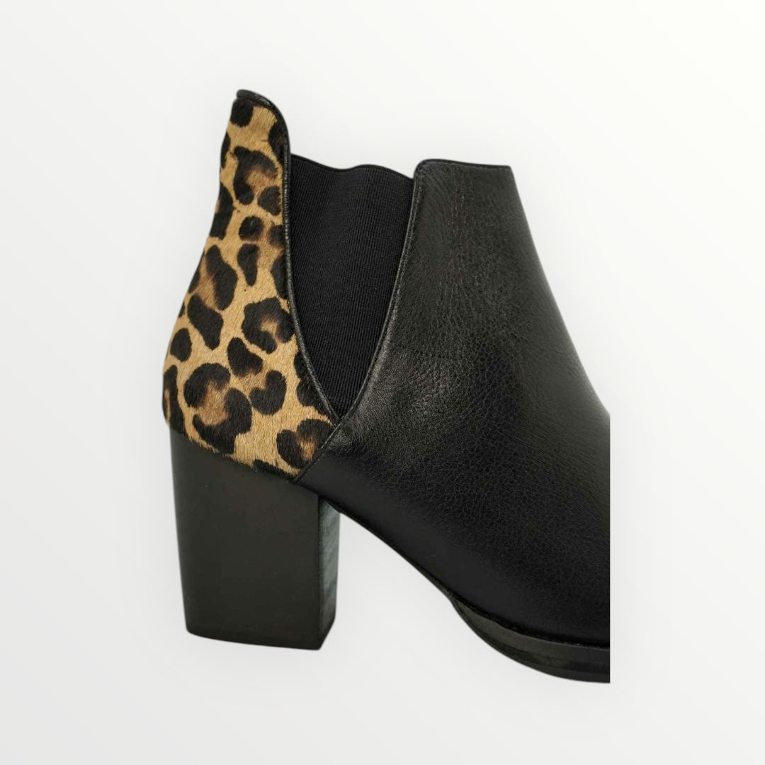 Caterina Negro Print