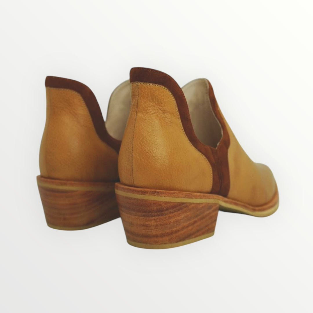 Kate Suela Vintage