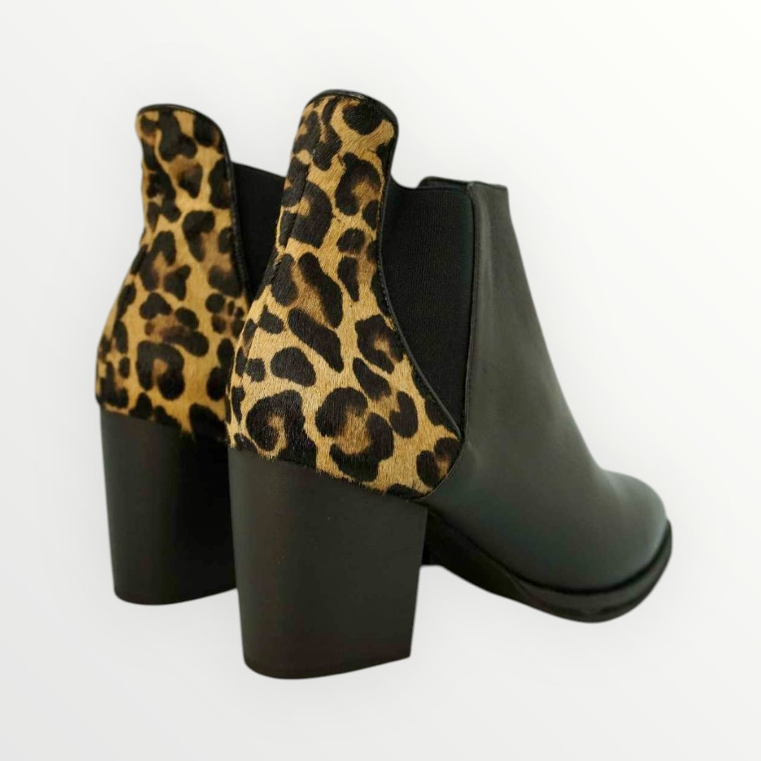 Caterina Negro Print