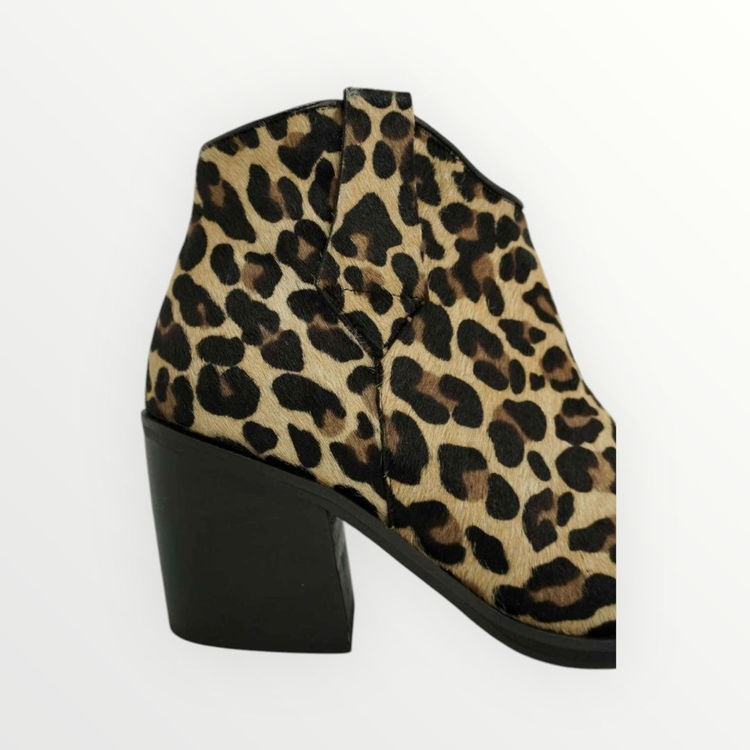 Camelia Animal Print