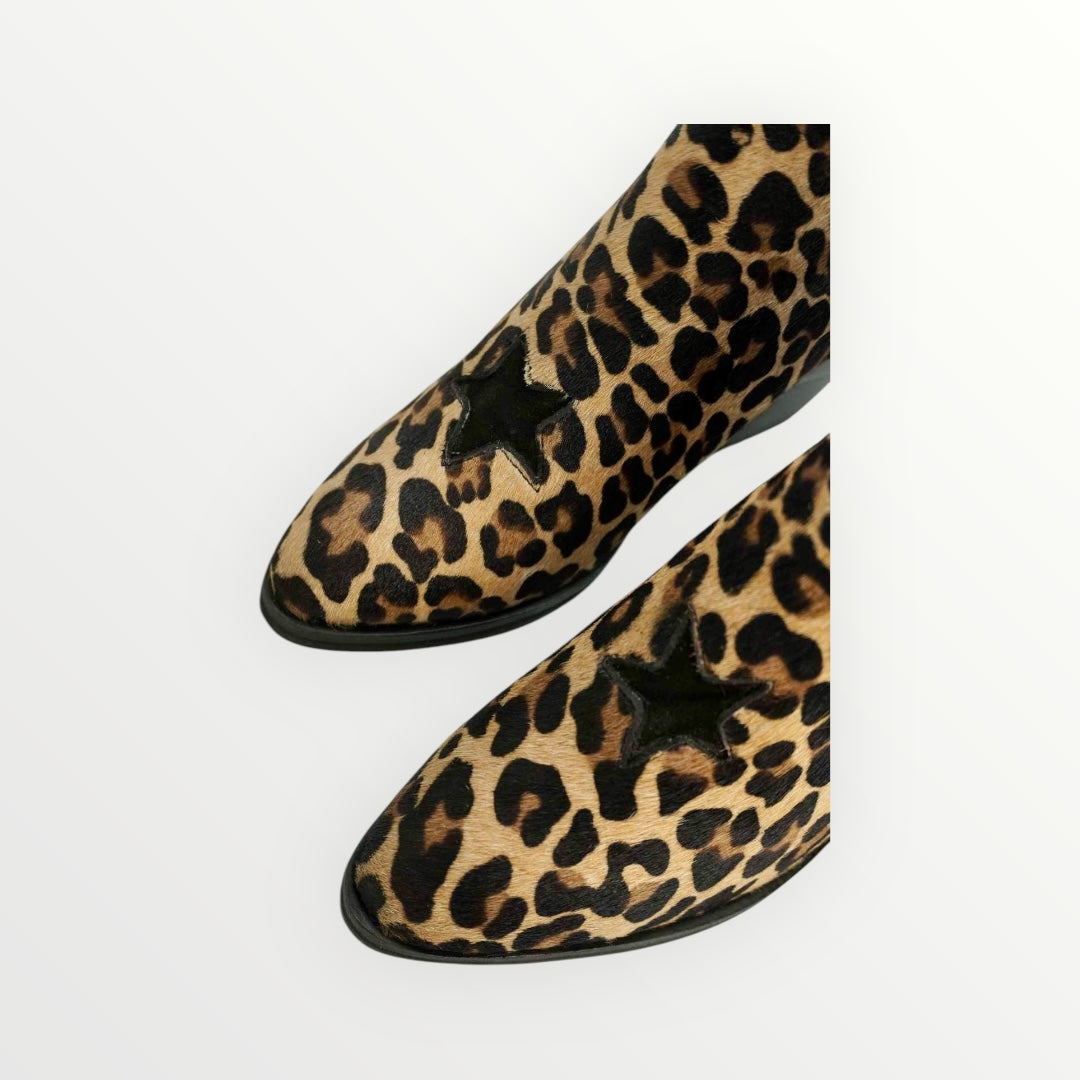 Camelia Animal Print