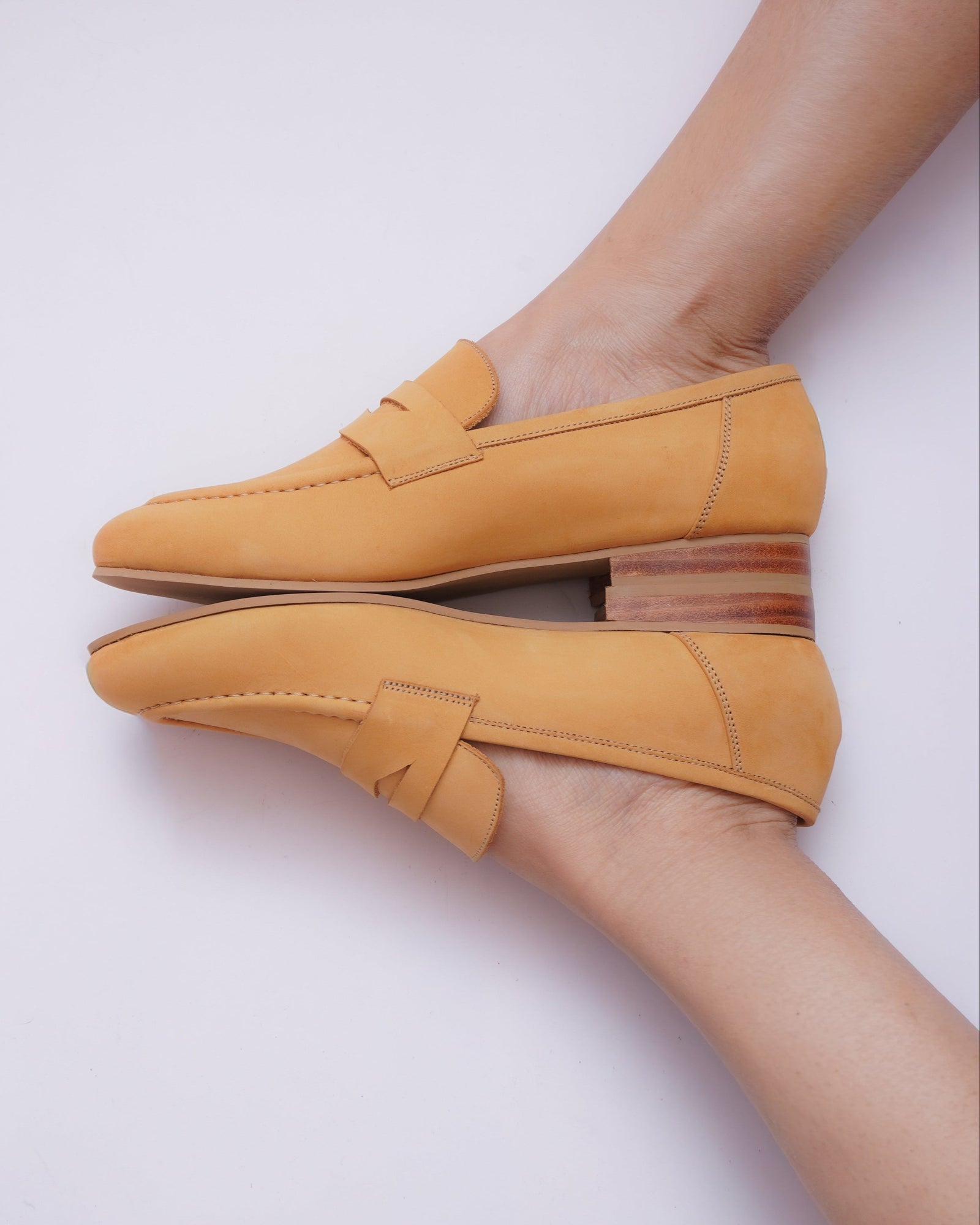 Wanda Amarillo Suave