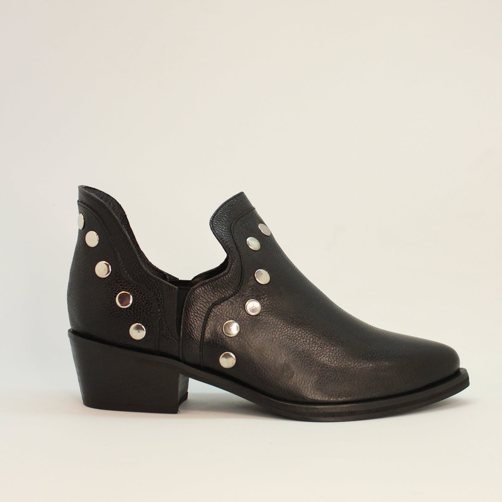 Kate Negro Tachas