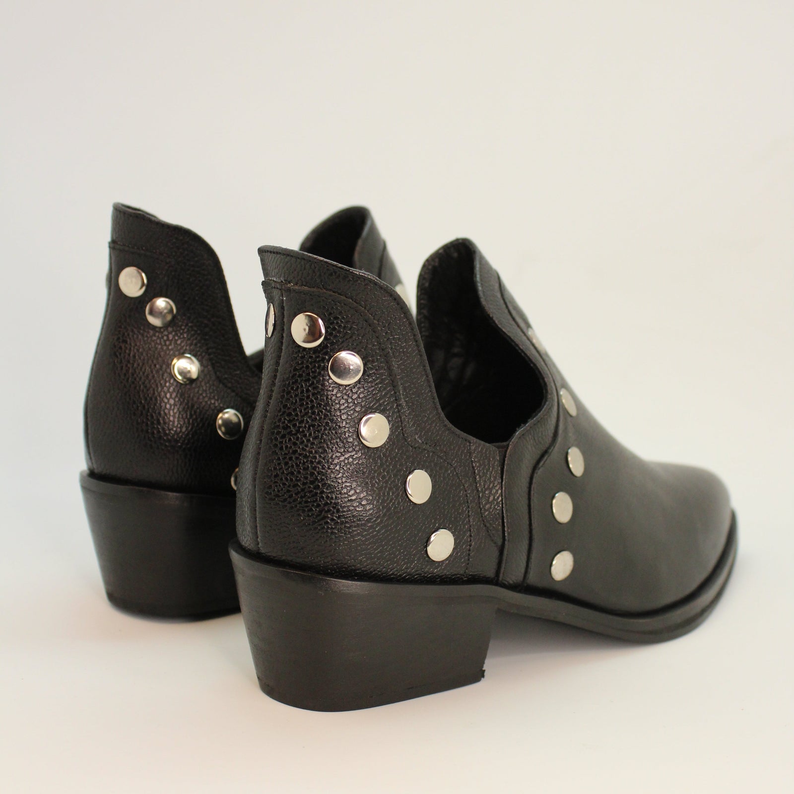 Kate Negro Tachas
