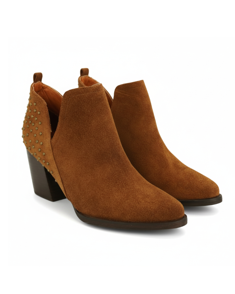 Aldana Gamuza Camel Tachas Atras