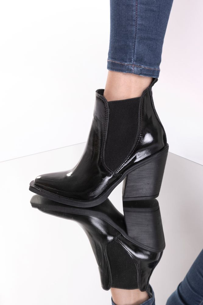 Sandra Charol Negro - Outlet