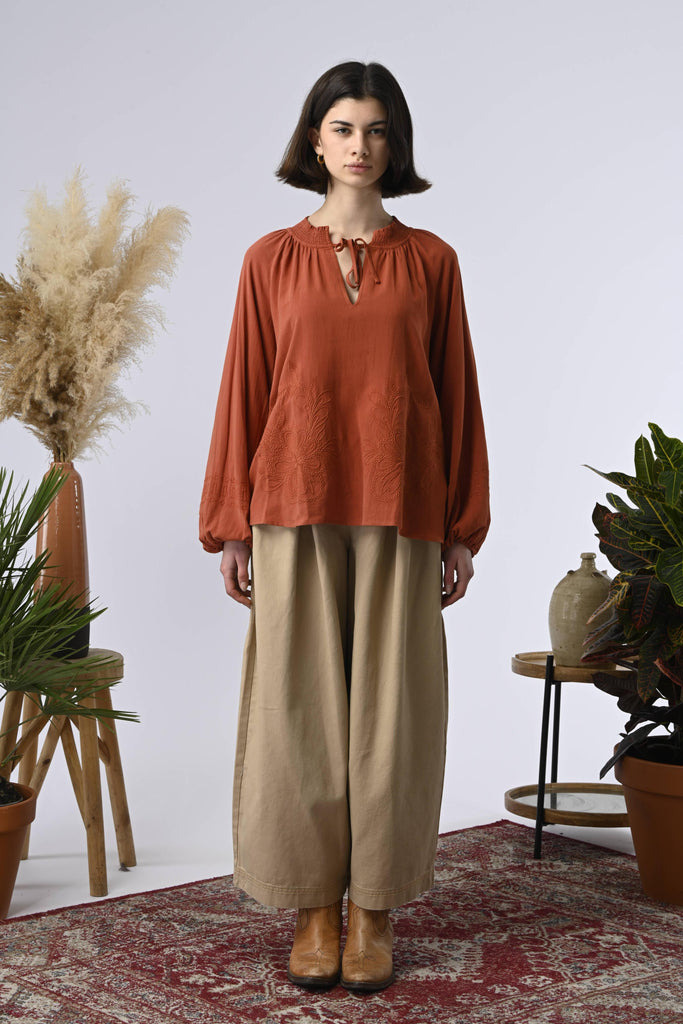 Blusa Owen Camel