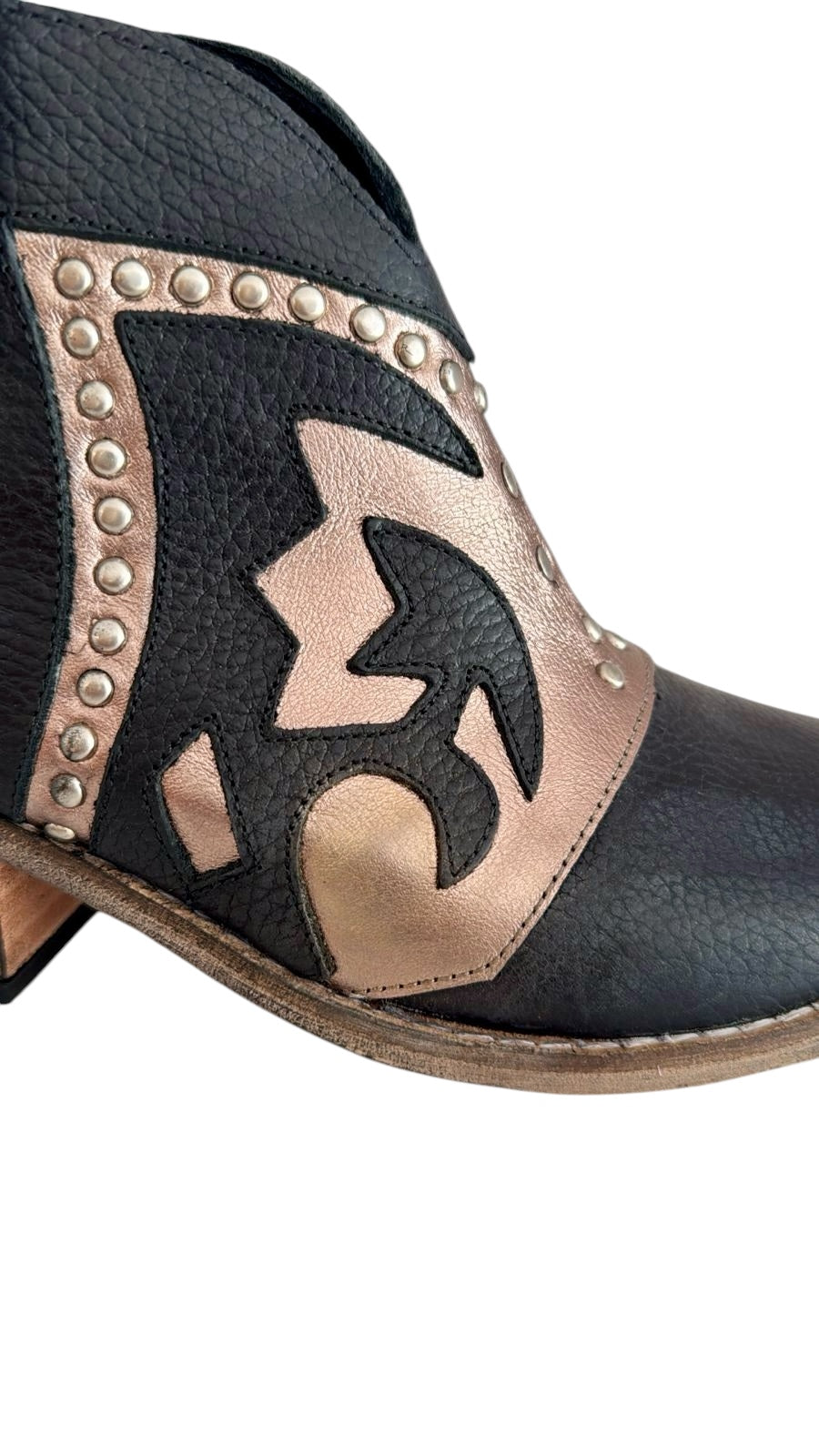 Carmina Negro Peltre