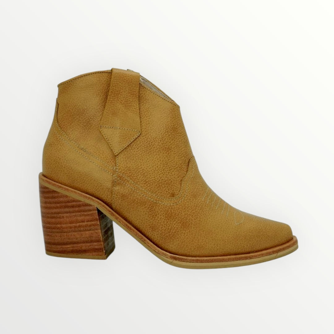 Carlota Suela Vintage