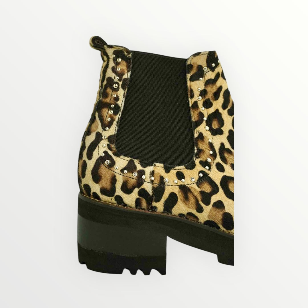 Beca Animal Print