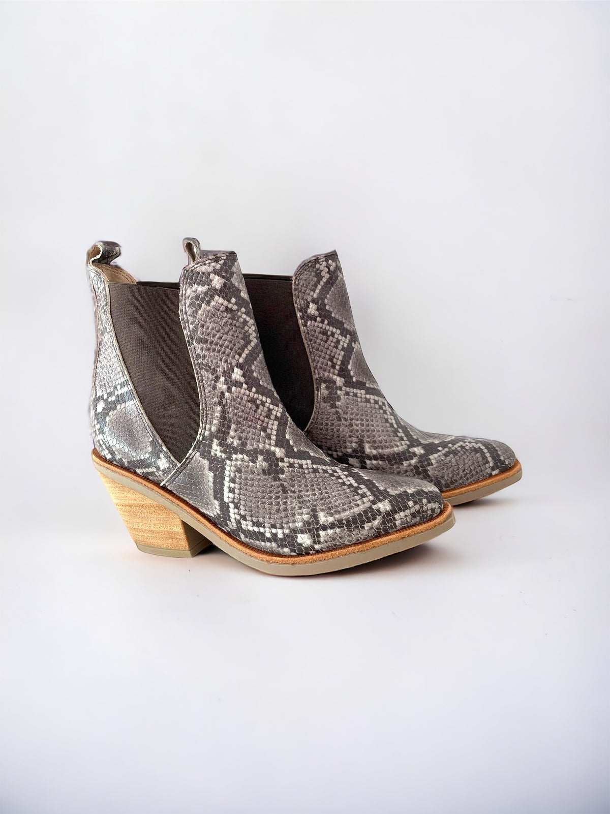 Savage Reptil Beige - Negro - Outlet