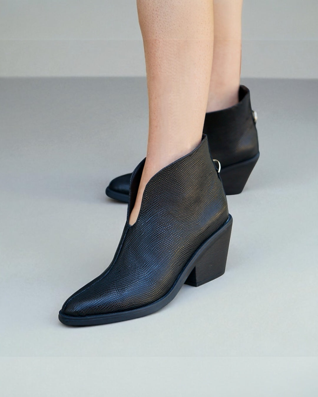 Araceli Iguana Negro - Outlet