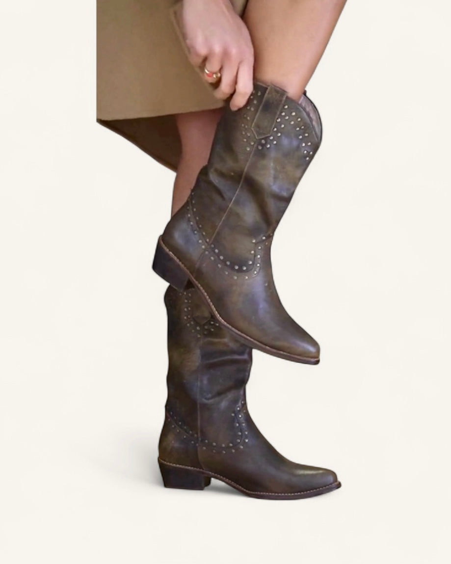 Ernestina Tachas Avellana