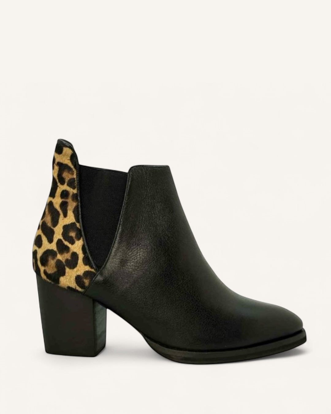 Caterina Negro Print