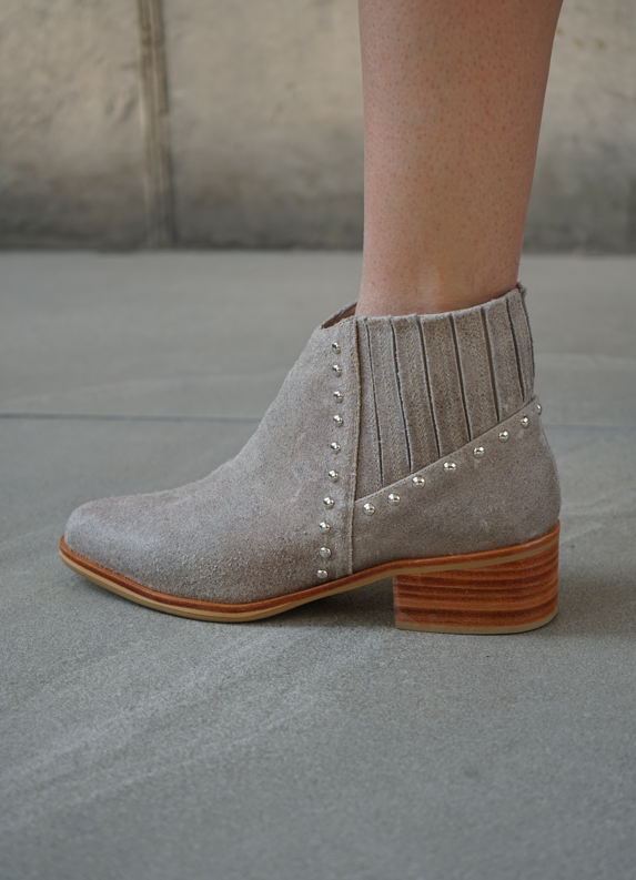 Angela Taupe - Outlet