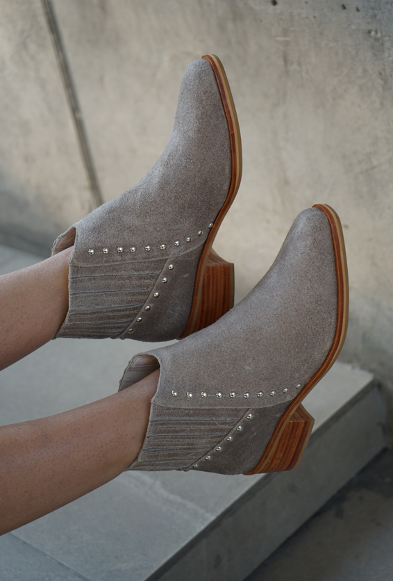 Angela Taupe - Outlet