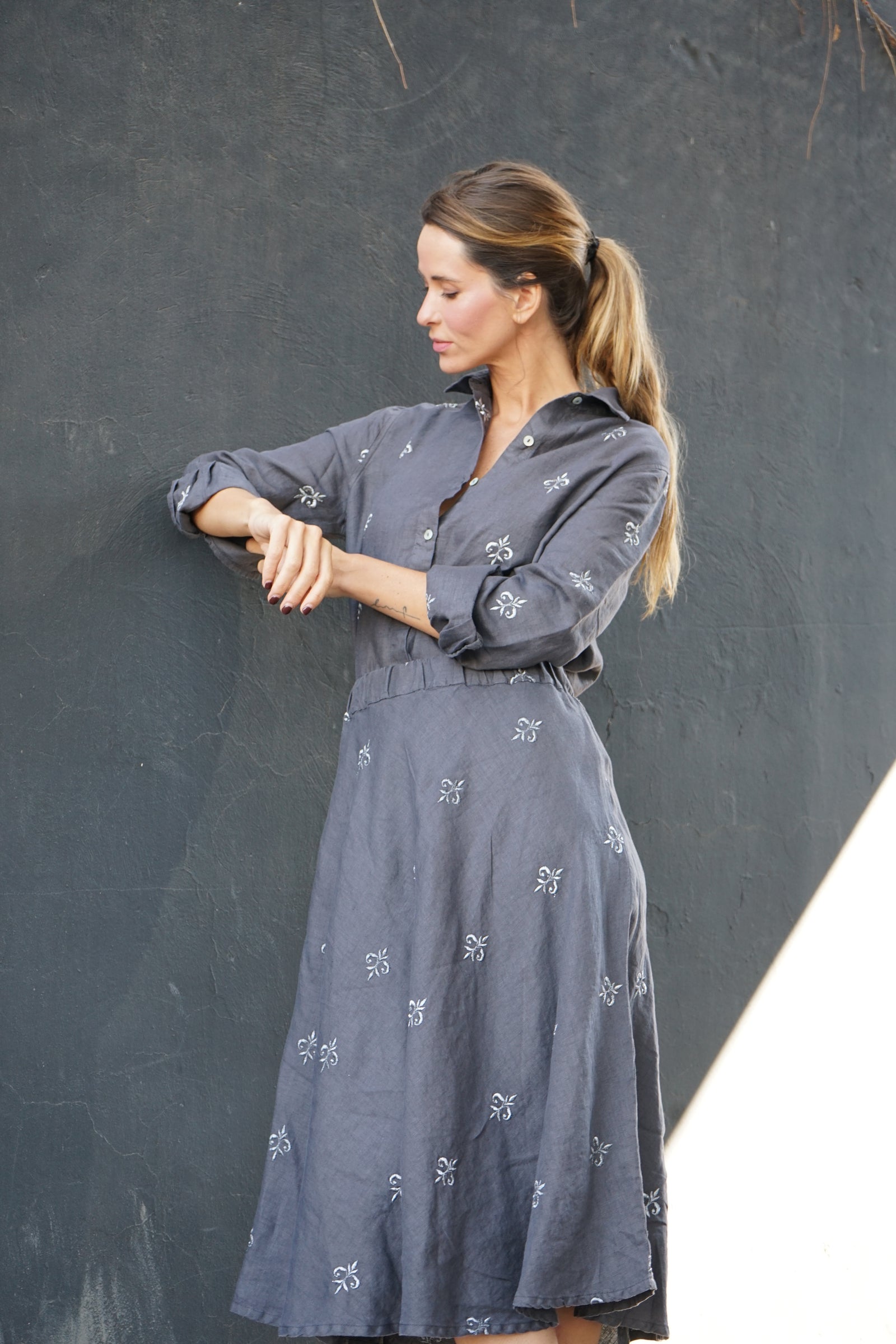 Camisa Zante Bordada Gris Iron