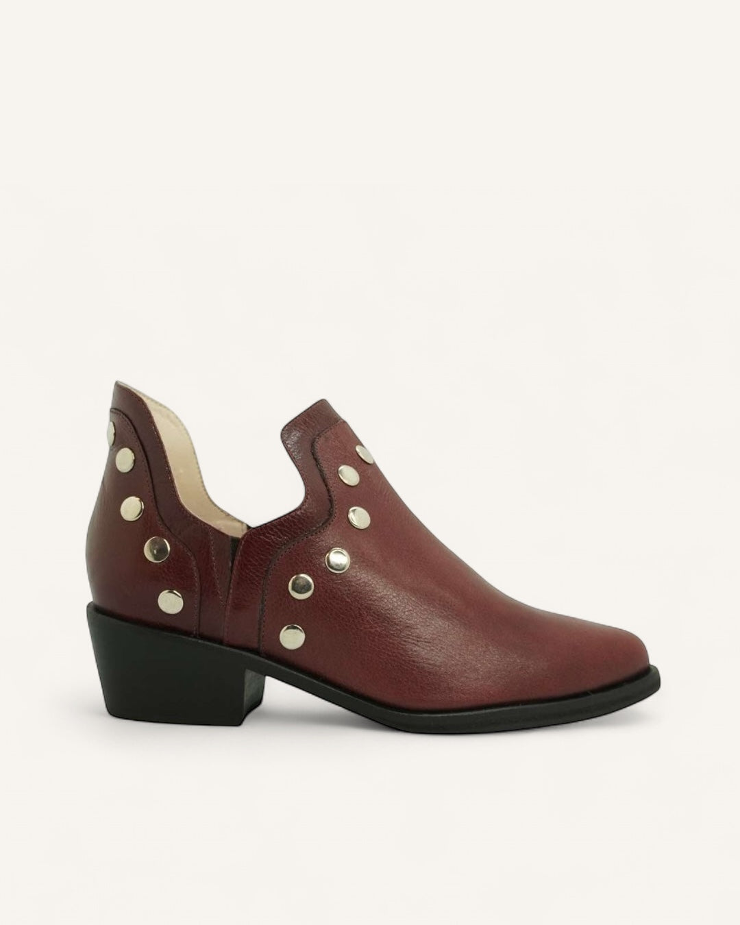 Kate Bordo Tachas
