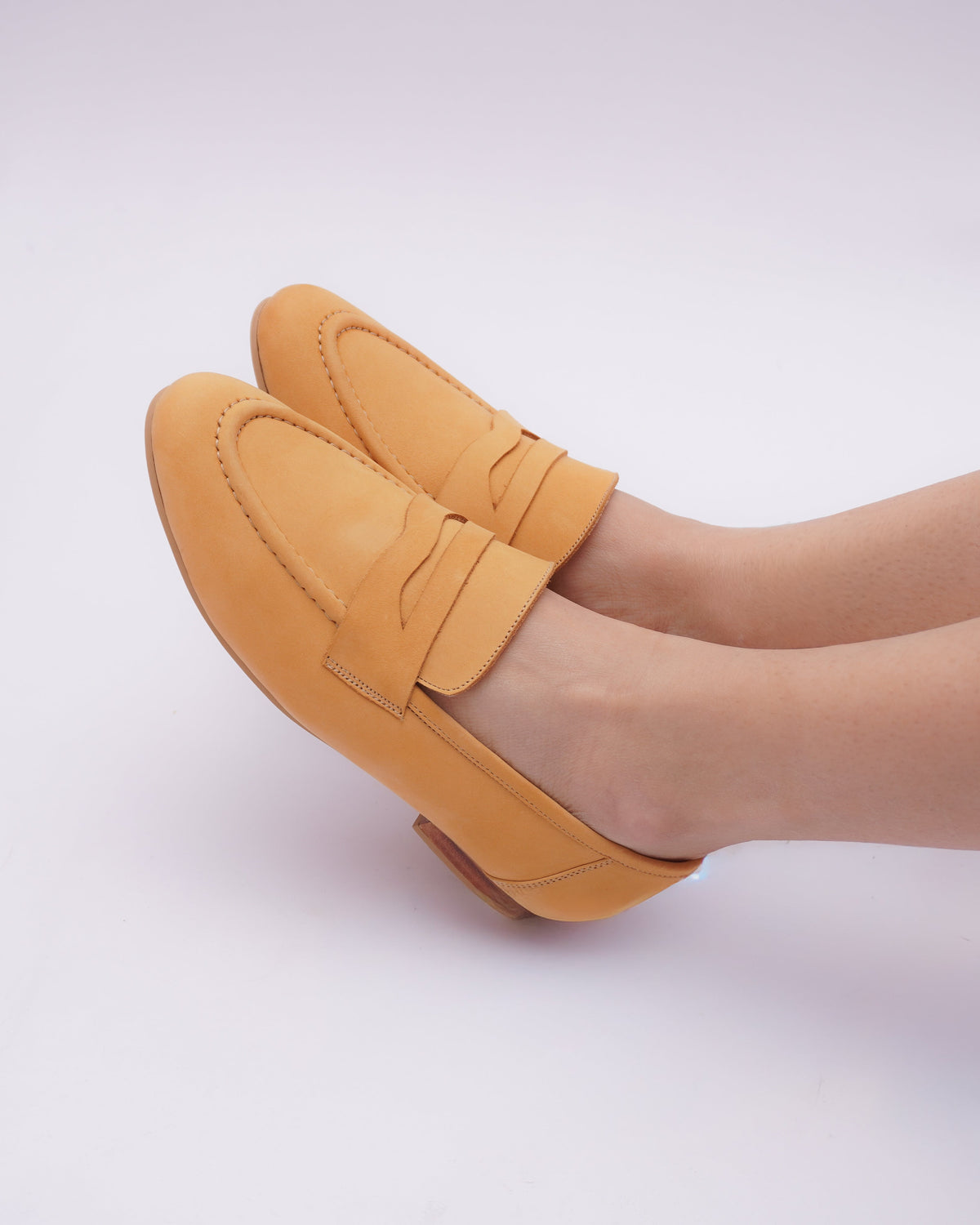 Wanda Amarillo Suave