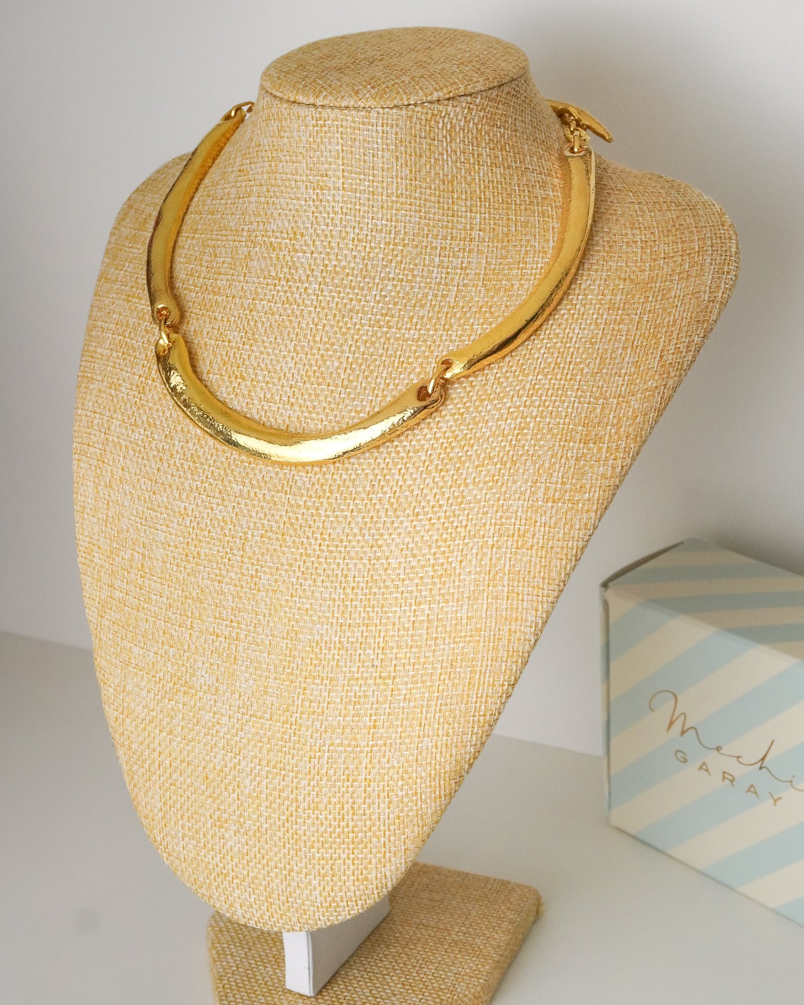 Collar Breta Dorado