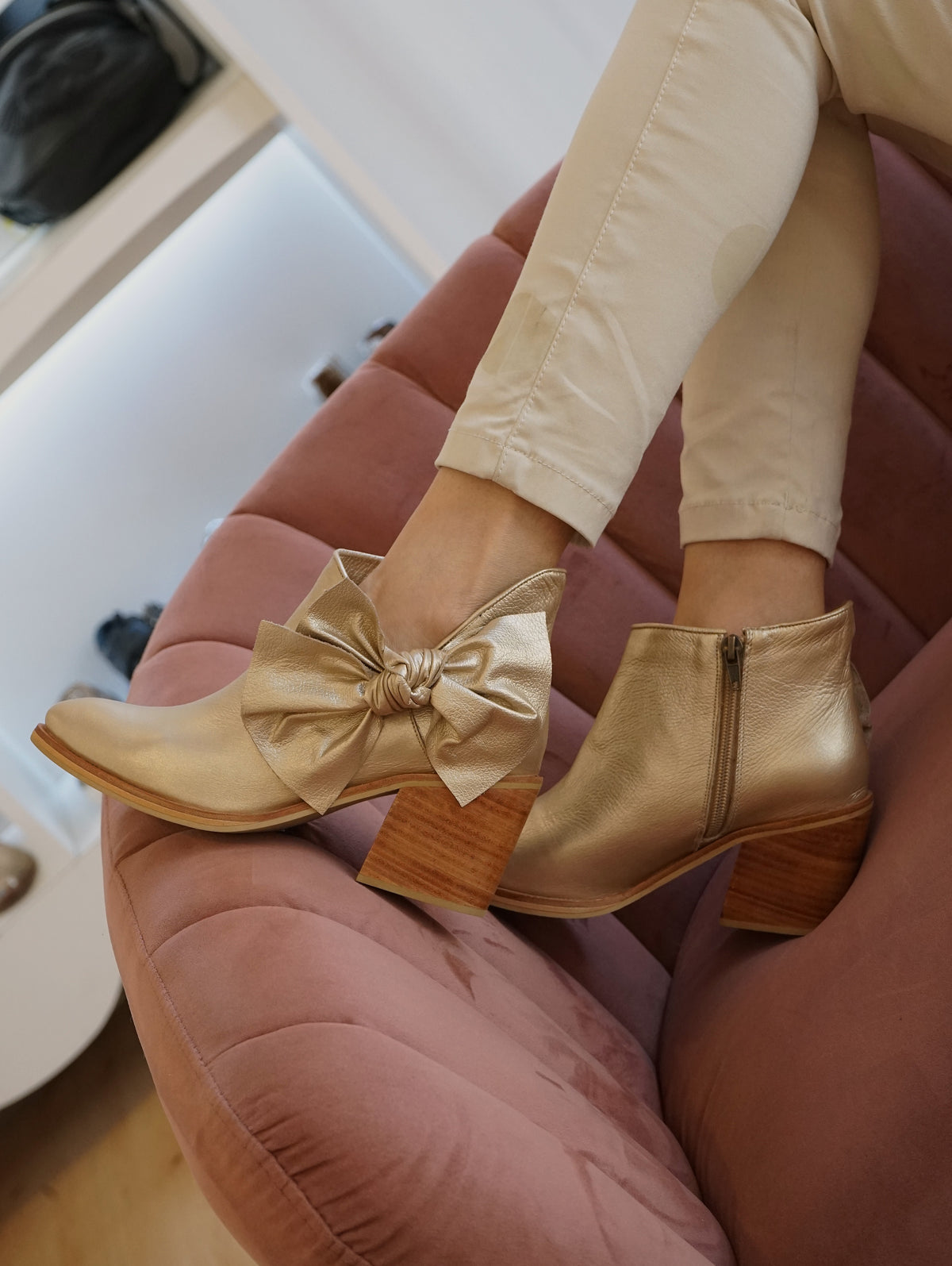 Susan Dorado - Outlet