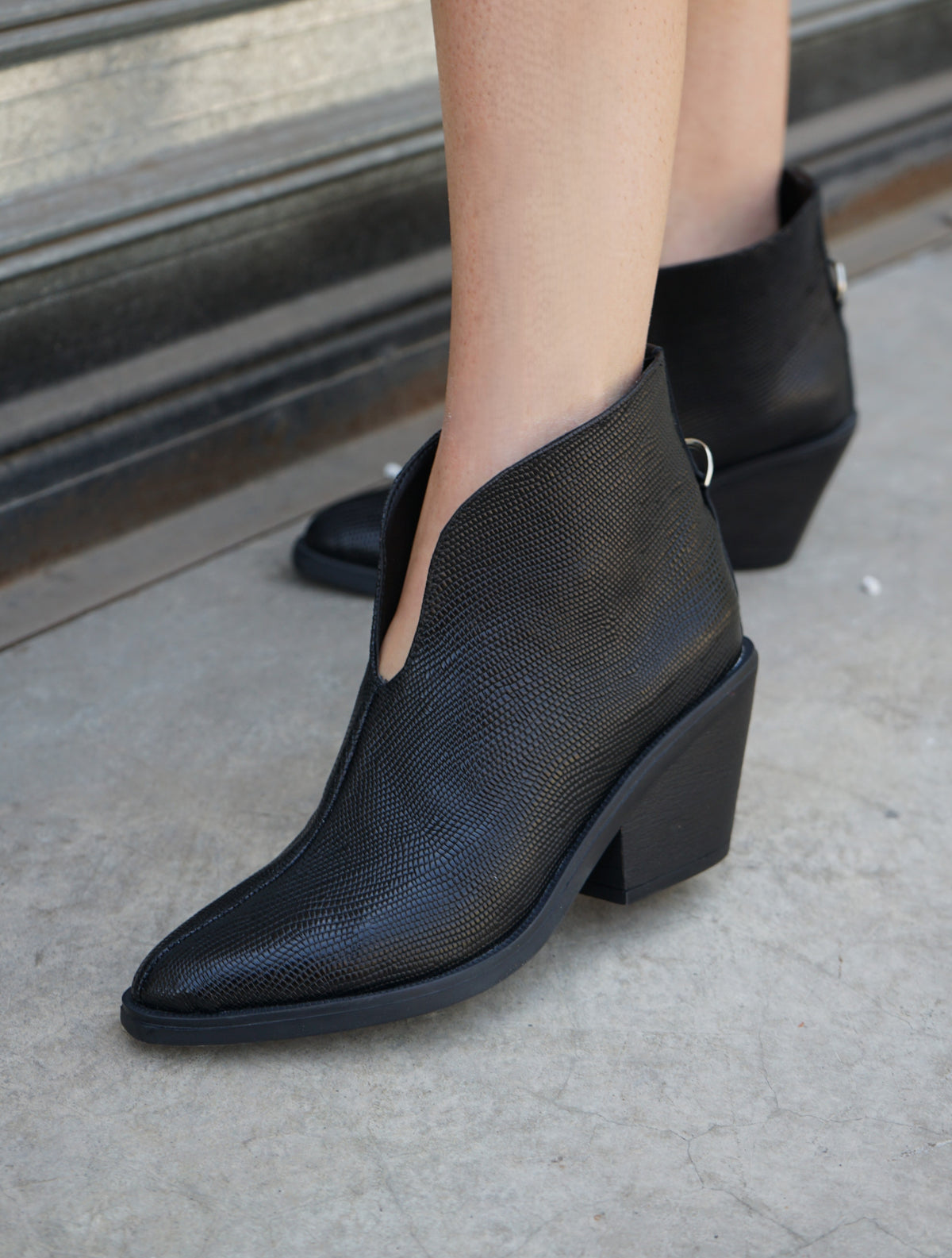 Araceli Iguana Negro - Outlet