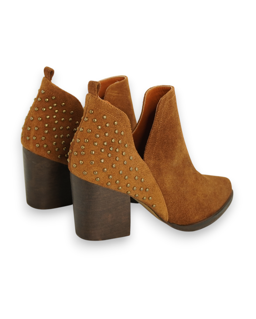 Aldana Gamuza Camel Tachas Atras