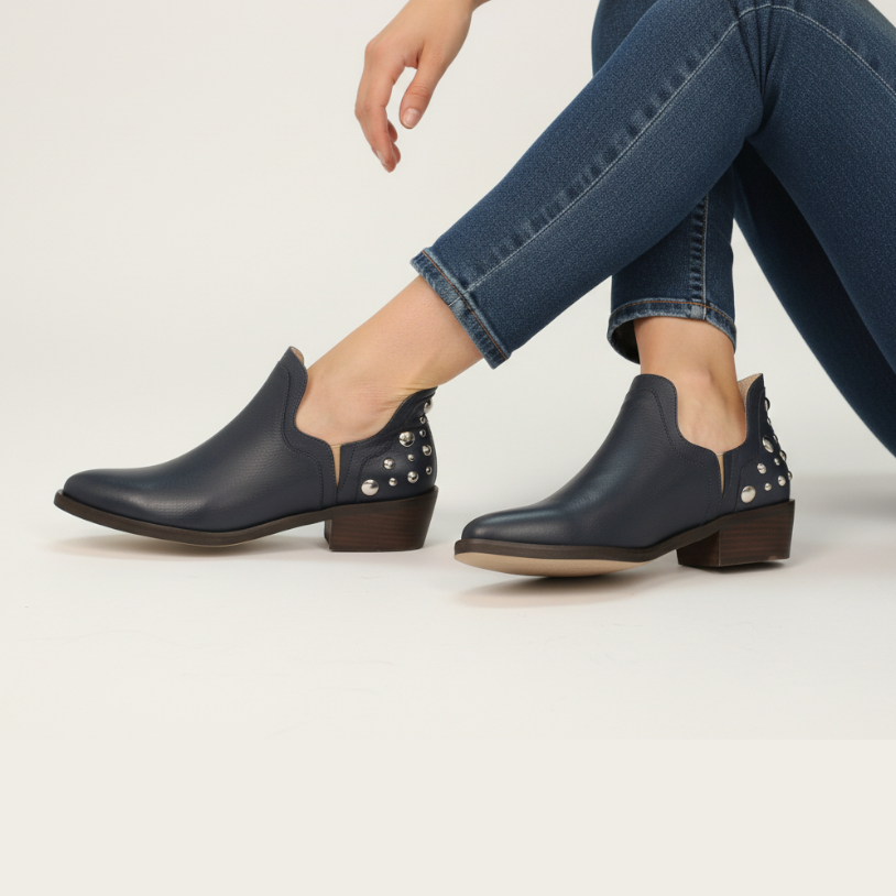 Kate  Navy Tachas