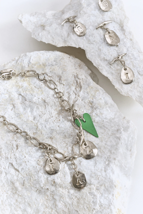 Cadena Amuletos Plateado - Sin Dije