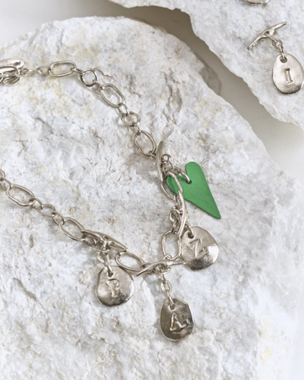 Cadena Amuletos Plateado - Sin Dije