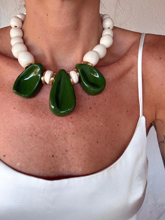Collar Uh Berta