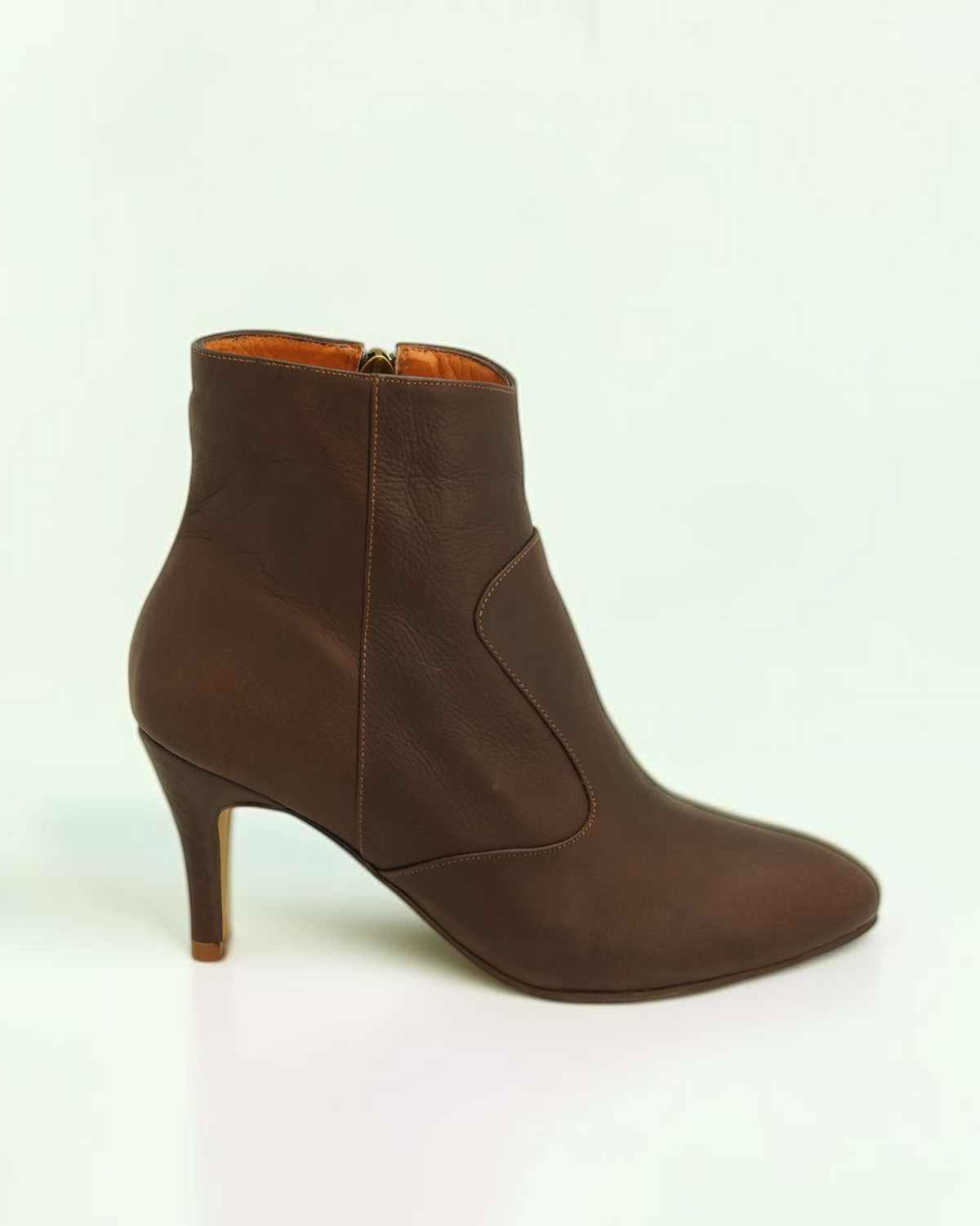 Delia Chocolate