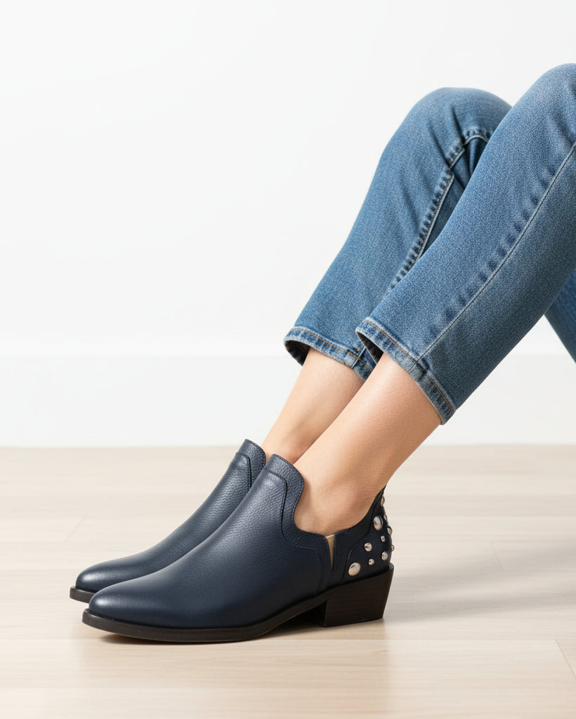 Kate  Navy Tachas
