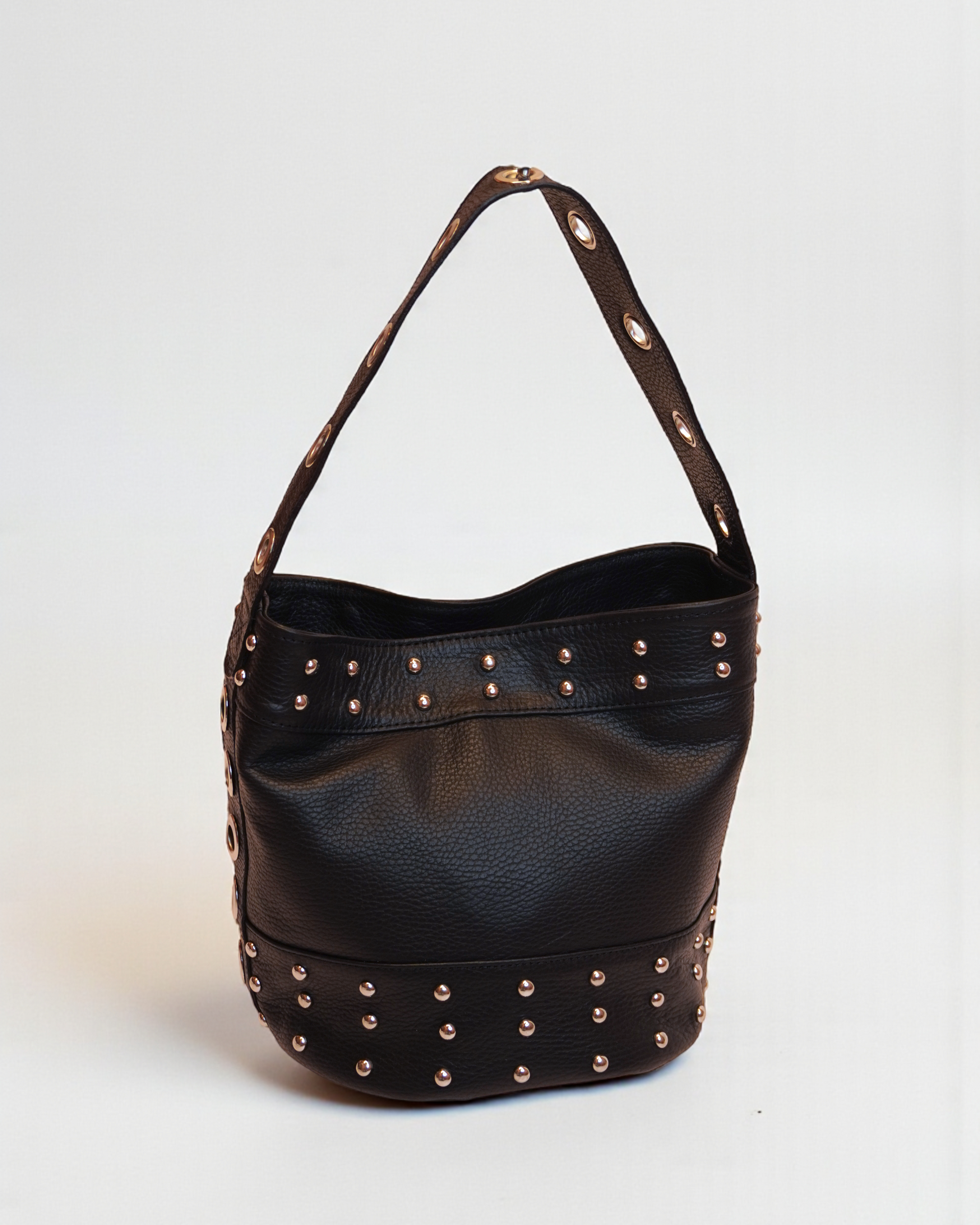 Cartera Marina Tachas Negro