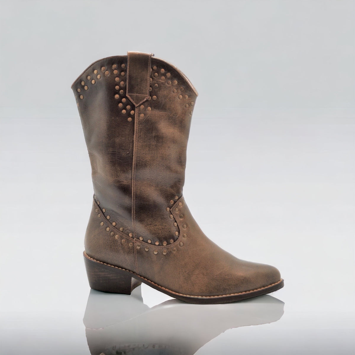 Ernestina Tachas Avellana