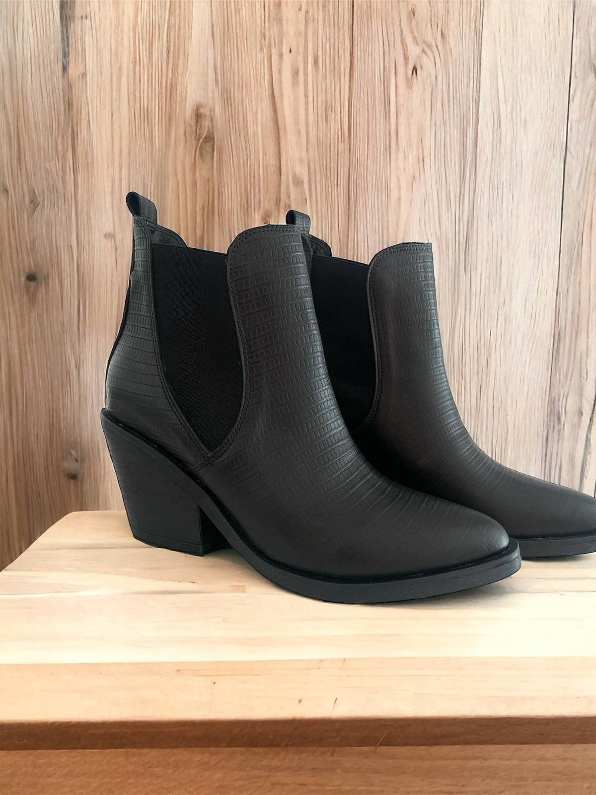 Savage Iguana Negro - Outlet