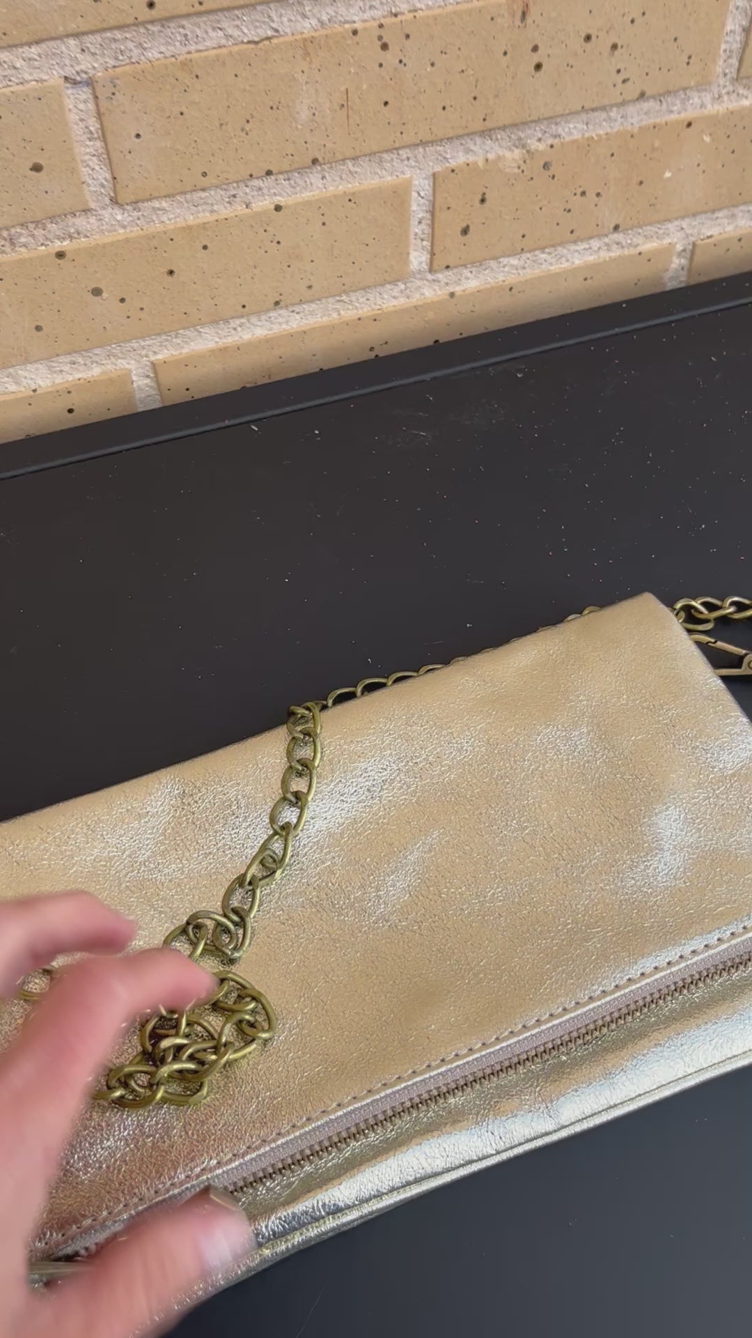 Cartera Benevento Dorado