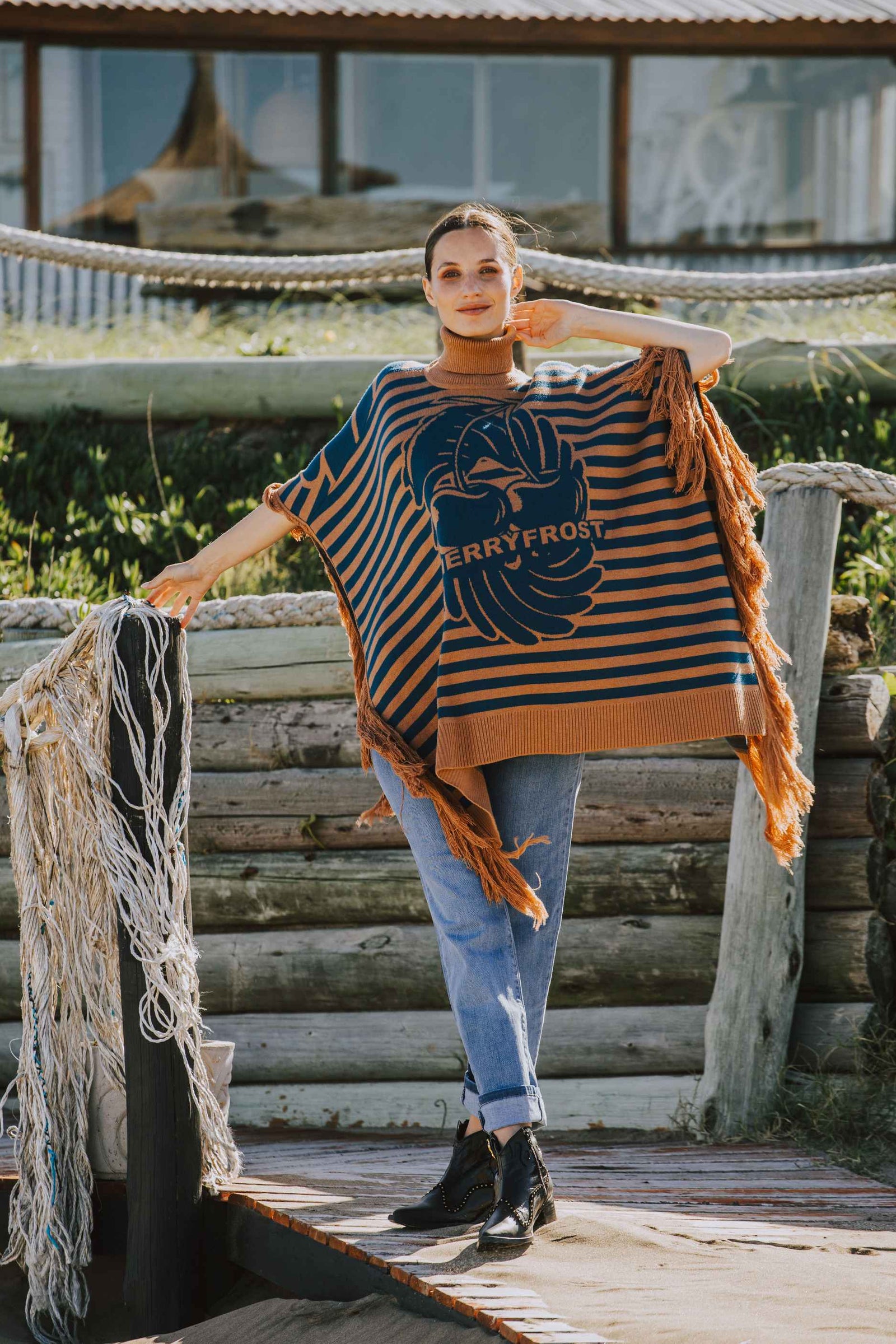 Poncho Cherryfrost Tostado