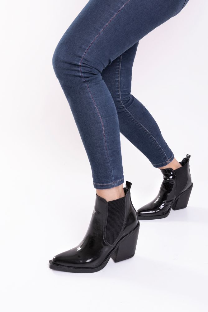 Sandra Charol Negro - Outlet