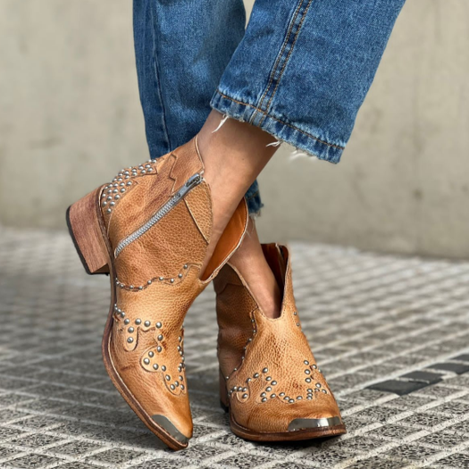 Joaquina Tachas Camel